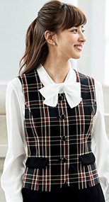 en joie(アンジョア) 11790 ラウンドネックと4つボタンの上品華やぎベスト 無地×チェック 93-11790
