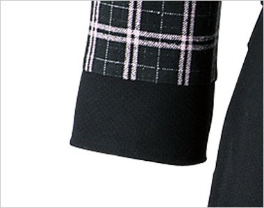 袖は黒く汚れが目立ちにくい