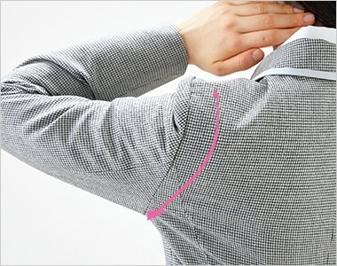 腕を伸ばしても、ぐるぐる回しても窮屈感がなく快適なSwing ARM 360°仕様。