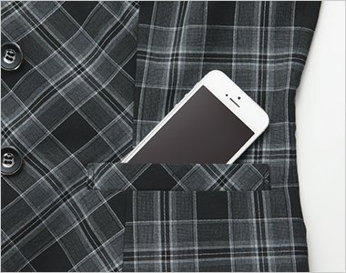 左側大容量ポケット