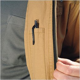 左胸 内ペン差し