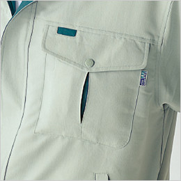 左胸 プリーツポケット