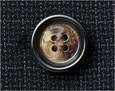 aitoz(アイトス) 46050 [通年]メンズジャケット[ストレッチ/軽量] 表情豊かな水牛調ボタンで、洗練された印象に。