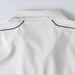 長袖ブルゾン(男女兼用) 配色パイピング。スタイルをシャープに引き立てるアクセントのパイピング。