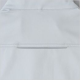 長袖ブルゾン(男女兼用) 背中反射パイピング。背中に反射パイピングを装備し安全性に配慮。