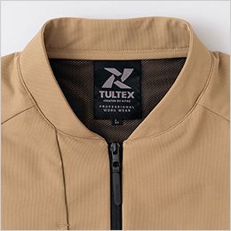 長袖ブルゾン(男女兼用) ショートスタンドカラー。
スポーティーで軽快な印象のショートスタンドカラー。