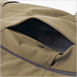 長袖ブルゾン(男女兼用) ドットボタン付き。
