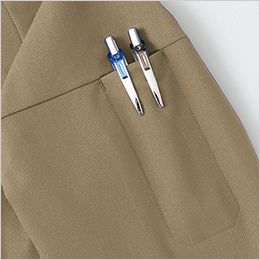 長袖ブルゾン(男女兼用) 袖ペン差し。袖の取り出しやすい位置にあり、よく使うペン等の収納に便利。
