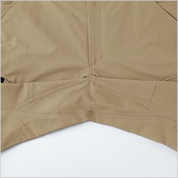 カーゴパンツ(ノータック)(男女兼用) 股ガゼットクロッチ。股下のマチで脚の可動域が広がり、つっぱらず作業も快適。