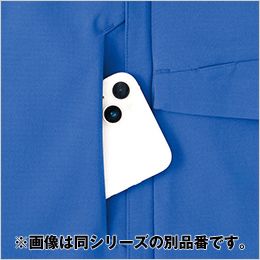 アイトス AZ4935 [春夏用]長袖シャツ[男女兼用] 胸ポケット。右胸にドットボタン付きのポケットを装備。
