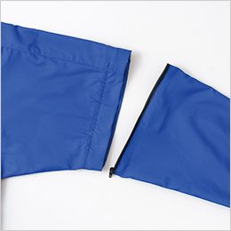 アイトス AZ50295 [春夏用]空調服®長袖ブルゾン[男女兼用] 袖取り外し。長袖はファスナーで簡単に着脱が可能。シーンに応じていつも快適に作業できます。
