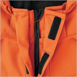 アイトス AZ6065 [秋冬用]防水防寒ブルゾン[男女兼用] 二重前立て。雨、風、雪の侵入を防ぐ二重前立て仕様。
