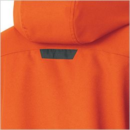 アイトス AZ6065 [秋冬用]防水防寒ブルゾン[男女兼用] 反射材(黒反射)。後ヨーク箇所にデザインを損ねない黒反射材を採用。夜間の視認性を確保。
