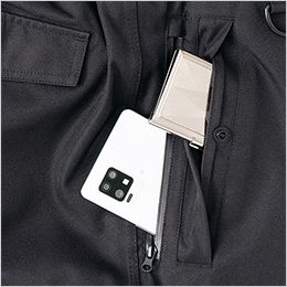 アイトス AZ6066 [秋冬用]防水防寒パンツ[男女兼用] 腰ポケット。玉縁逆開のターンポケット& 雨の侵入を防ぐ水返し仕様。
