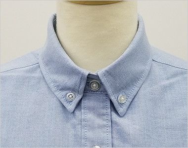 アイトス AZ7871 長袖オックスボタンダウンシャツ[女性用] きっちりした印象のボタンダウンの襟元

