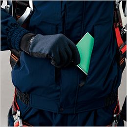 アイトス AZ8976 [秋冬用]防寒ブルゾン[男女兼用] フルハーネス使用時に影響のないウエスト内側にファスナーポケットを装備