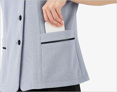 Bonmax AJ0865[春夏用]BLINK Knit(ブリンクニット)オーバーブラウス[女性用] 両脇ポケット 出し入れしやすい形状のスマホも入る大きめポケットが両脇に付いています。