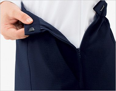 Bonmax AS2320 [通年]ハッピーコーデ Aラインスカート[ストレッチ/抗菌防臭/吸水速乾] 左脇ファスナー開き。両脇には斜めポケット付き。