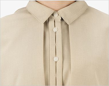 BONMAX AUB4301 [通年]BONCIERGE meets Audire 半袖ブラウス[吸水速乾/ストレッチ] 前立てマルチWAY仕様。比翼仕立てとしても、ボタンを見せても着られるマルチWAY仕様です。