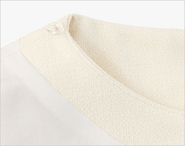 BONMAX AUO5301 [通年]BONCIERGE meets Audire ワンピース[ツイード] ワンピースの左右衿元の内側にボタンがあり、ケープ側のループを掛けて固定できます。