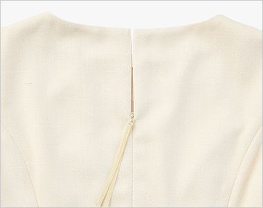 BONMAX AUO5301 [通年]BONCIERGE meets Audire ワンピース[ツイード] 背中ファスナー。持ち手が長いのでスムーズに着脱できます。