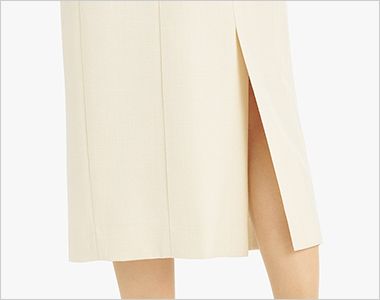 BONMAX AUS2300 [通年]BONCIERGE meets Audire プリーツスカート（ロング丈）[ツイード] 後ろセンターベンツで足さばきが良く、快適に着用いただけます。