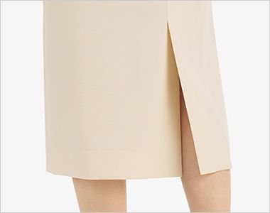 BONMAX AUS2301 [通年]BONCIERGE meets Audire プリーツスカート（ロング丈）[2WAYストレッチ/防汚] 後ろセンターベンツで足さばきが良く、快適に着用いただけます。