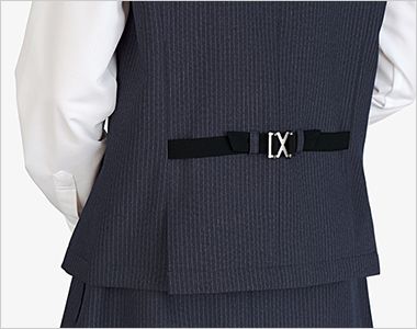 Bonmax AV1298 [通年]ベスト[ストライプ/ストレッチ] 後ろサイドベンツ＆ベルト。裾に入ったベンツが腰まわりにゆとりを持たせ、ウエストのベルトでサイズ調節が可能です。
