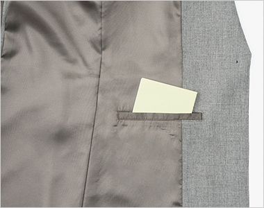 ジャケット 左内ポケット。
ジャケットの左内側にメモ帳が入る深さのポケットが付いています。