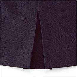 Facemix FS2010L ロングスカート(女性用) 後ろ中心にはボックスプリーツを採用
脚さばきがよくストレスフリーな着用感を実現