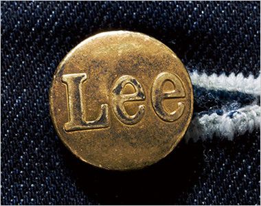 Lee LCV19002ベスト(男女兼用) Leeロゴ入りのオリジナルボタン