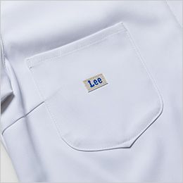 Leeメディカル LMJ03001 ジップタイプ スクラブジャケット[女性用] 右胸のポケットにはLeeワークウェアオリジナルネームタグ付き