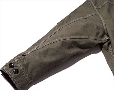 Lee LWB06002 [通年]ジップアップジャケット(男性用) 立体的な3枚袖仕様で、調節可能なボタン付き