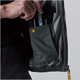 バートル AC1156-Y26 [春夏用]エアークラフト ACタクティカル半袖ブルゾン[男女兼用]【サイドバックファン】 内バッテリーポケット（左・マジックテープ止め）