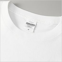 6.5オンス ファインジャージー ボックスシルエット Tシャツ 首もとは強度を上げるためのコバステッチ仕上げで、堅牢かつスタイリッシュ