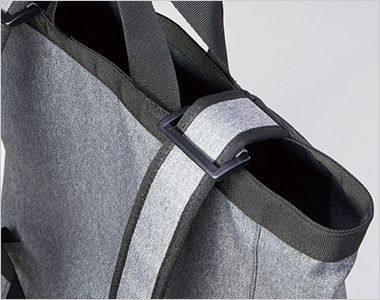 600D ポリエステル デイパック ベルトを角カンに通して入口を締める仕様