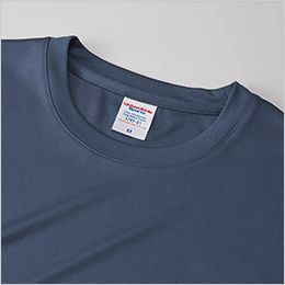 4.4オンス ドライスムース リサイクルポリエステル ロングスリーブ Tシャツ 首もとは共生地仕様、コバステッチ始末