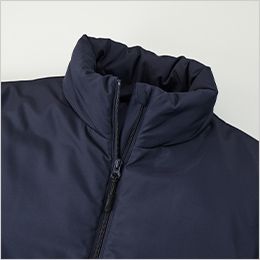インサレーテッド スタンド ジャケット(中綿入) 首もとはチンガード付きのハイネック仕様