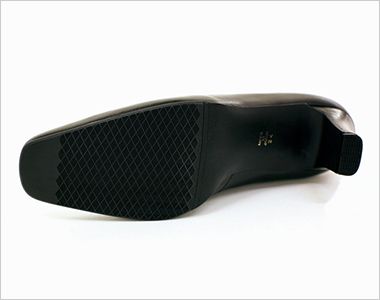 A80950 アルファピア 靴 パンプス 返りがよく耐摩耗性に優れた合成ゴムを採用
グリップ力が高く、雨に濡れた路面でも安心