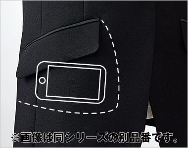プルオーバー ヨコ長ポケット
腰ポケットはスマホが横に入れられます