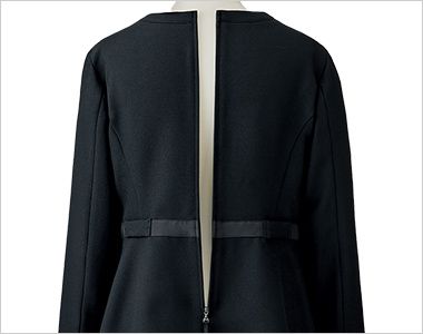 プルオーバー ファスナー後中心あき