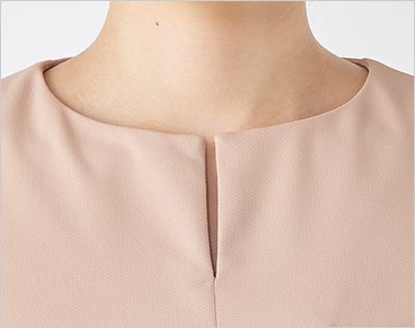 Unite FR0003 フォロレゾン ペプラムトップス/六分袖[女性用] 襟元スリットデザイン