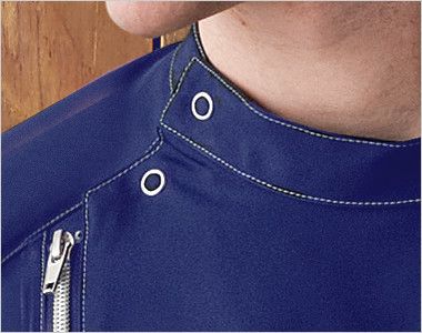 MZ-0066 ミズノ(mizuno) メンズケーシージャケット(男性用) 大きめに開くドットボタン仕様で着脱しやすい右の肩口