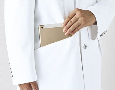 UN-0079 Unite 長袖ドクターコート(女性用) 小型タブレット端末がすっぽり収まる大きなポケット