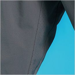ナイロンA.D.ストレッチエアーダクトハーフパンツ レーザー光線パンチング加工で空気穴を発現