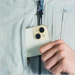 P.A.ストレッチワークジャケット スマホが入る右胸縦ポケット
