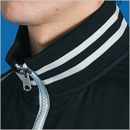 スタジャンテイストナイロンストレッチワークジャケット 柔らかなタッチの衿リブ仕様