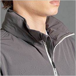 アイズフロンティア 9036 [秋冬用]A.D.ストレッチナイロンパーカー[男性用] 洗練されたルックスを醸し出す拘りの衿仕様