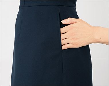 en joie(アンジョア) 42056 チュニック[ストレッチ/吸汗速乾/防透][女性用] 両脇には抗ウイルス加工を施した脇ポケット付き。