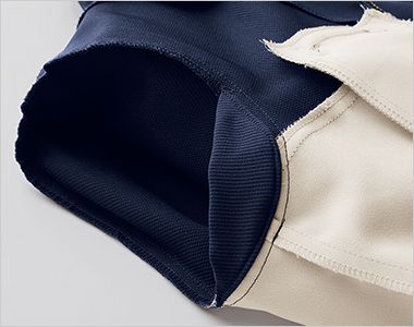 en joie(アンジョア) 42084 [通年] スクラブ・チュニックジャケット [女性用] 袖の脇部分は「ケアマチ」という脇見え防止仕様になっています。